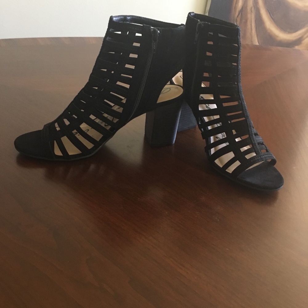 American Rag - size 9